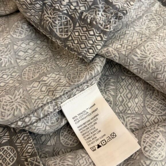 Tommy Bahama Shirt Men's Medium Gray Pineapple Button Up Short Sleeve Casual - Picture 7 of 8